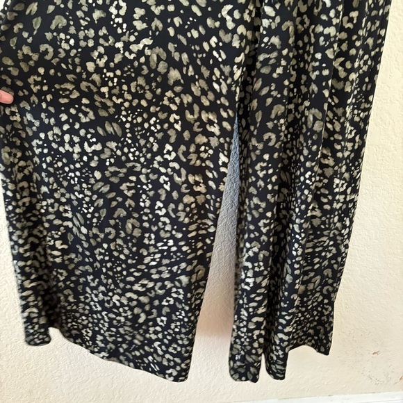 Tommy Bahama Women's Wild One Short-Sleeve Jumpsuit, Multi, Medium - Picture 5 of 12